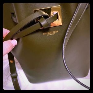 NEW Michael Kors Collection Miranda Bucket Bag